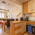 4 Bedroom Beautiful In Tatil Evi Torrevieja