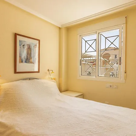 Prázdninový dům Nice Home In Torrevieja With Swimming Pool Torrevieja
